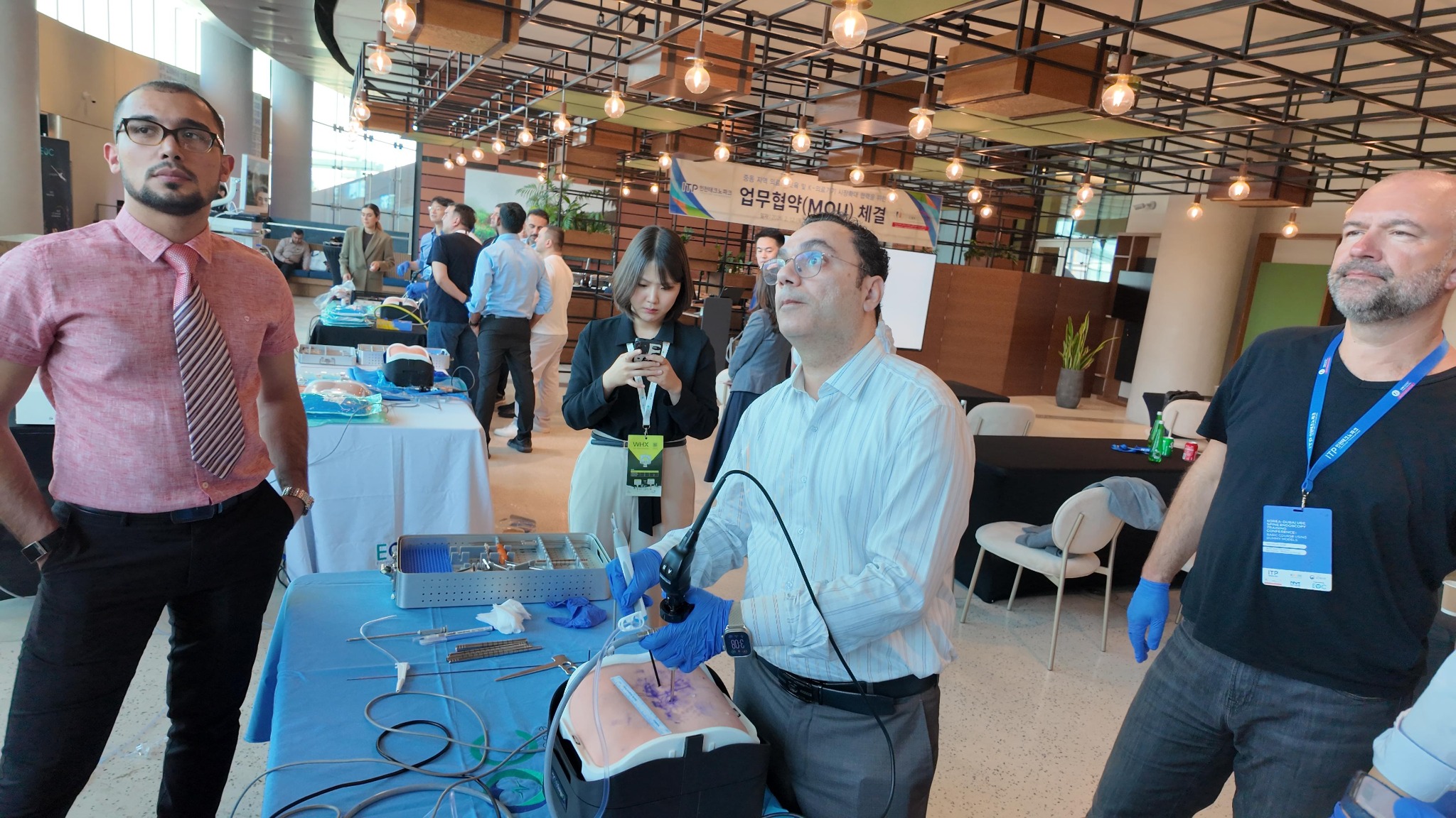 International spine surgery academic session and medical demo workshop